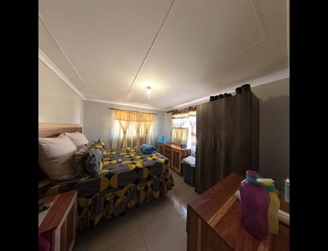 2 BEDROOM PROPERTY TO RENT IN LEBOENG